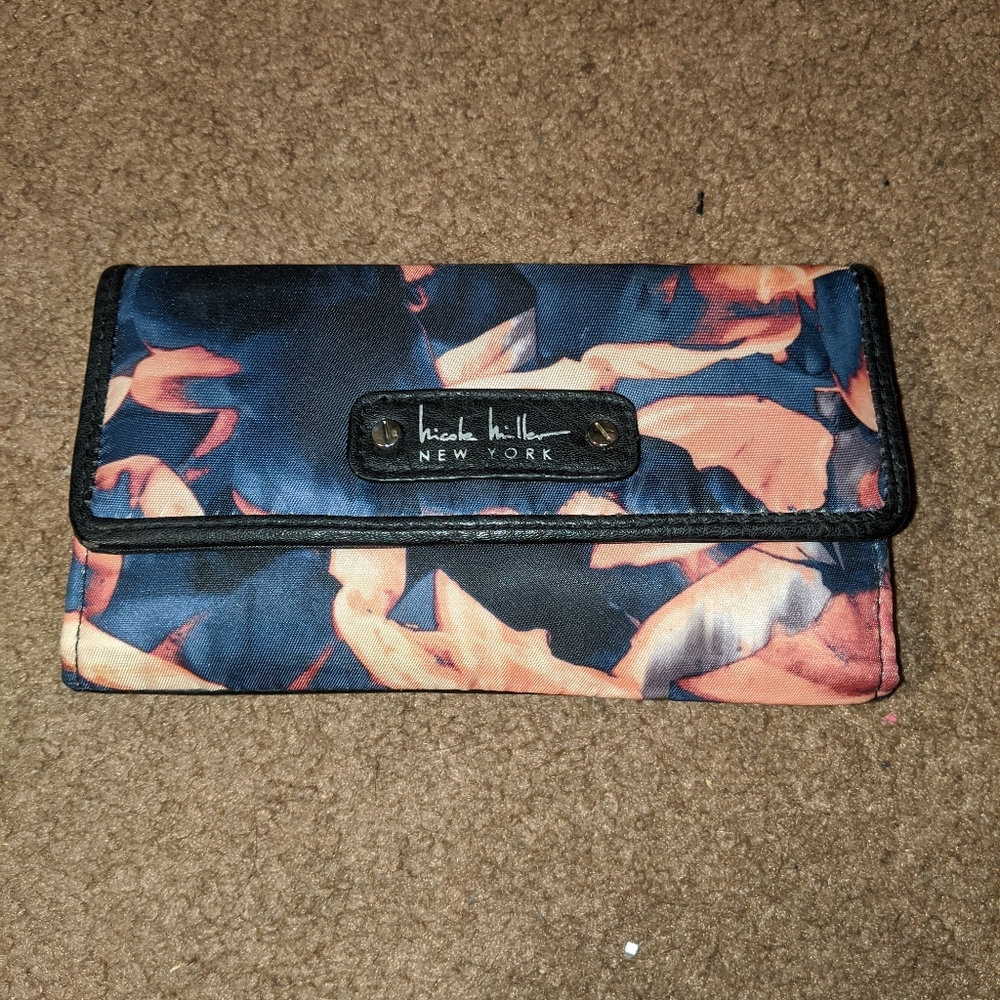 Nicole Miller wallet